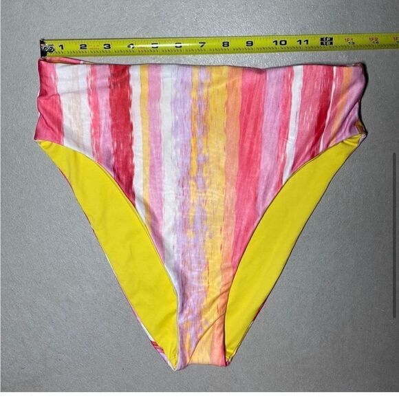 NWT MSRP $136 Becca Striped Bikini Set in Large Women's Size Large - Picture 10 of 11